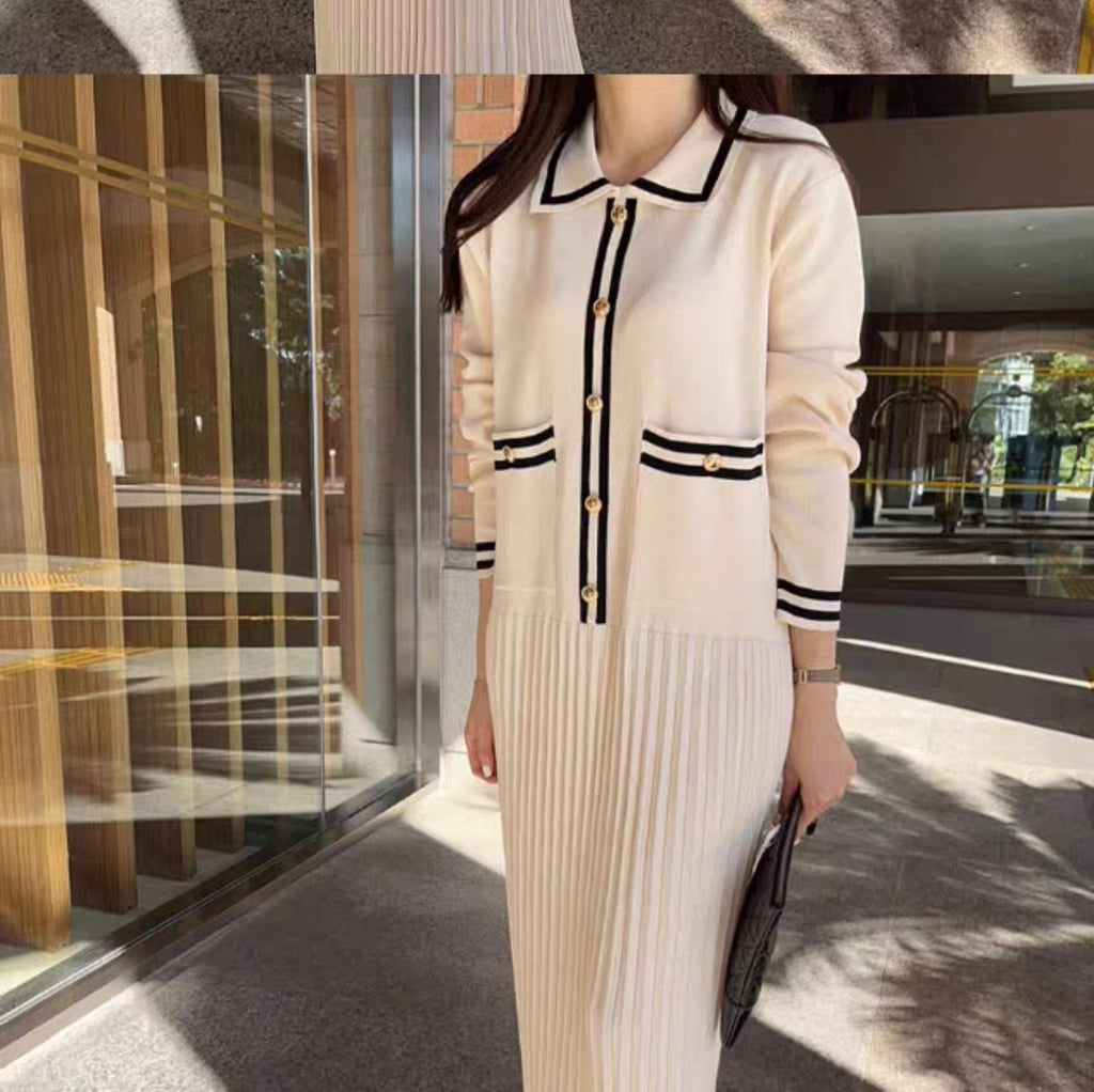 Women's Loose-fit Retro Knitted Dress With Turn-down Collar And Contrasting Colors