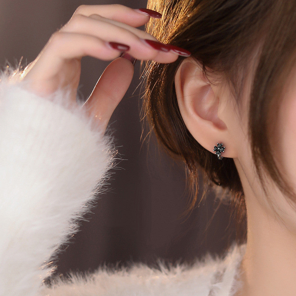 Women's Fashion Personality Affordable Luxury Earrings